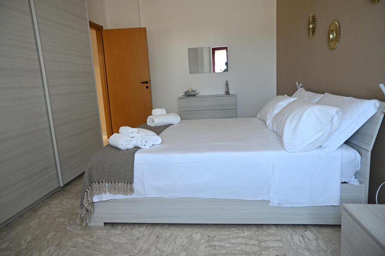 Dimora Fefe Apartment โมโนโปลี ภายนอก รูปภาพ